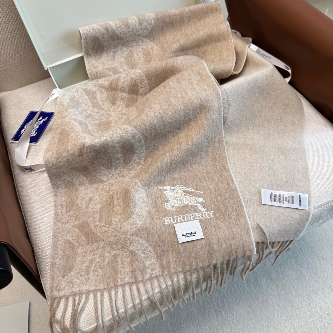 버버리 리버서블 스카프 100% 램스울
 상품이미지2