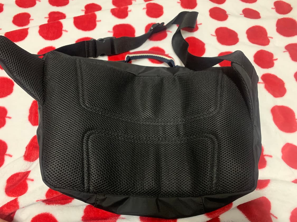 로멘틱 크라운 크로스 메신저 슬링백 판매합니다 상품이미지9