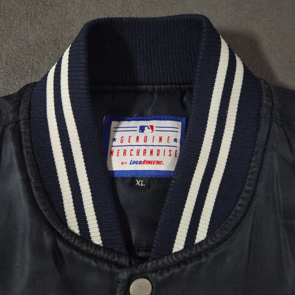 머천다이즈 세인트루이스 카디날 스타디움 바시티 봄버 자켓 XL 상품이미지3