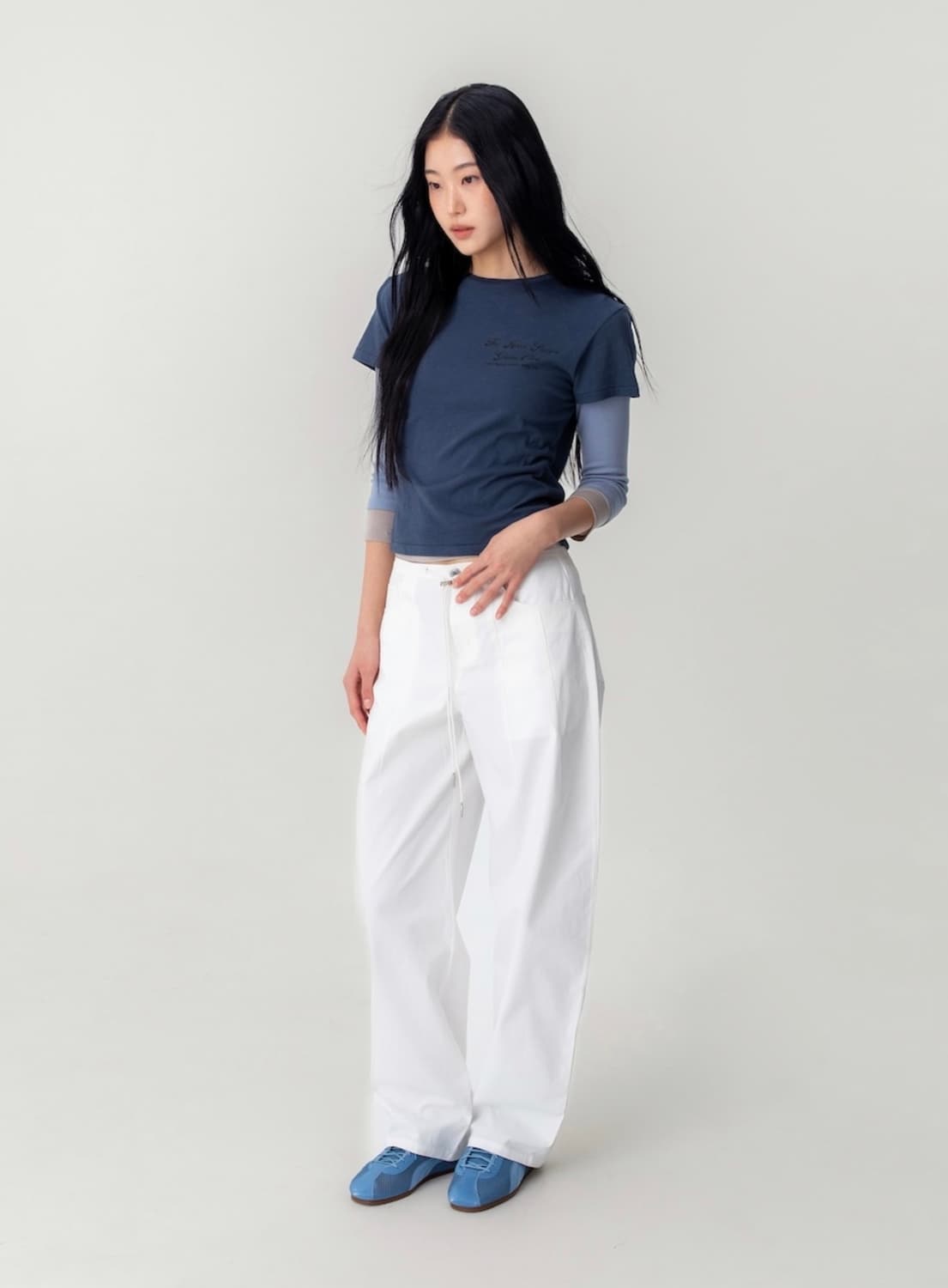 글로니(GLOWNY) GLASS CLUB TEE 클래스 클럽 티 네이비 상품이미지2