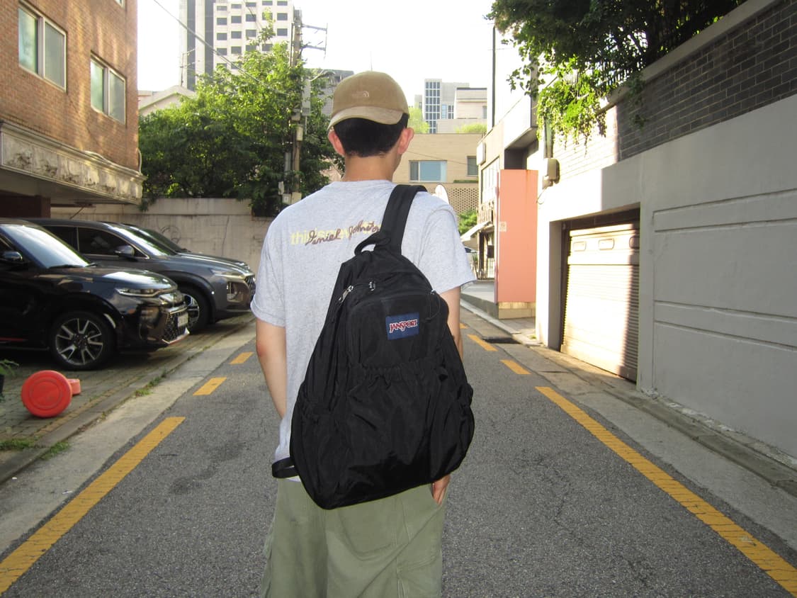 잔스포츠 백팩 슬라우치백 상품이미지2