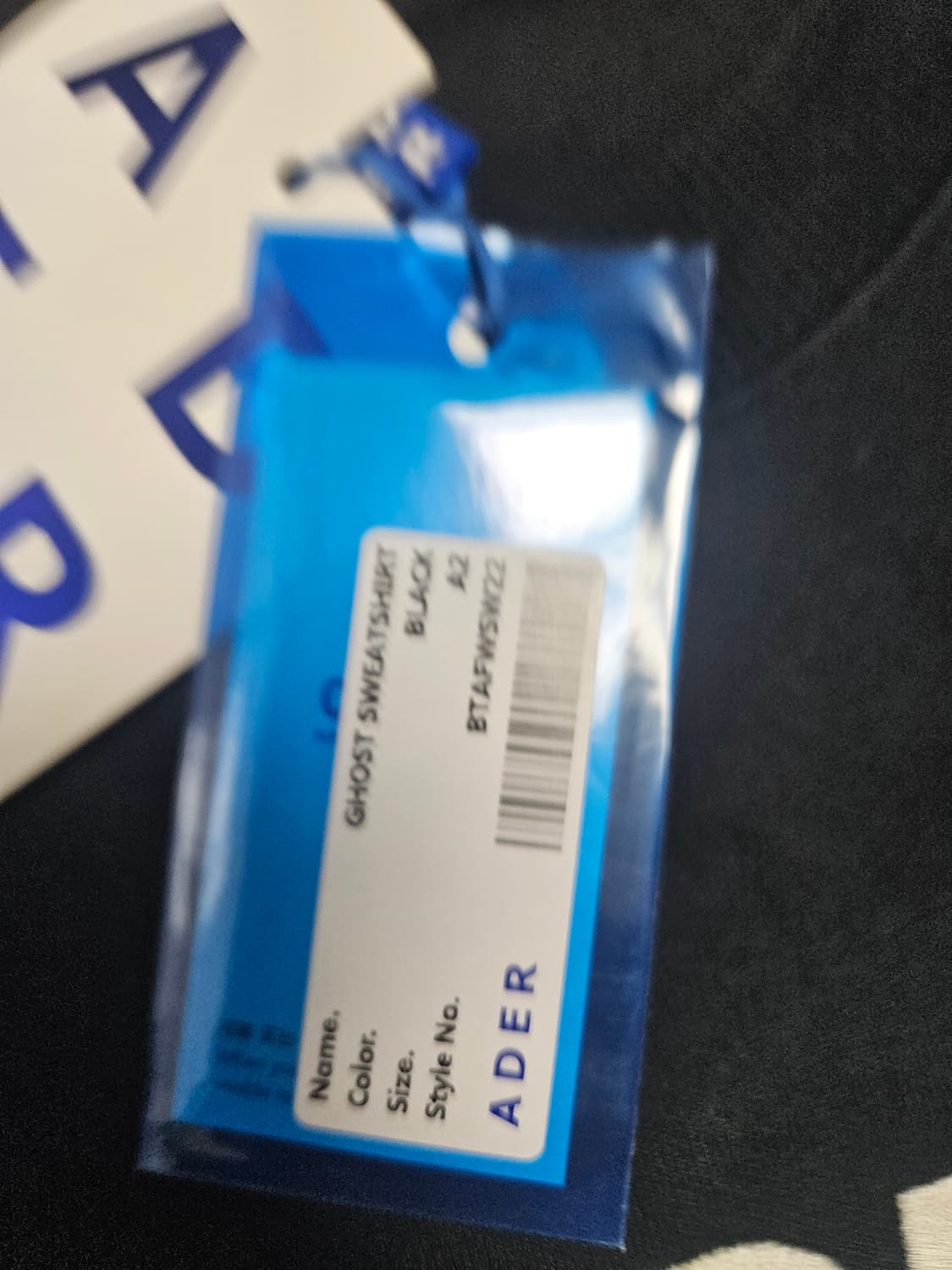 아더에러 고스트 블랙 맨투맨 상품이미지3