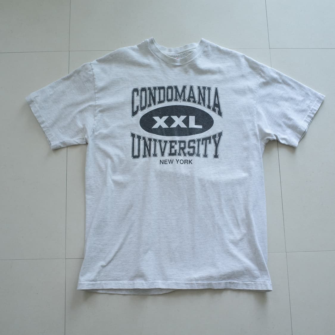 90s USA Hanes 콘도마니아 프린팅 싱글스티치 티셔츠 상품이미지1