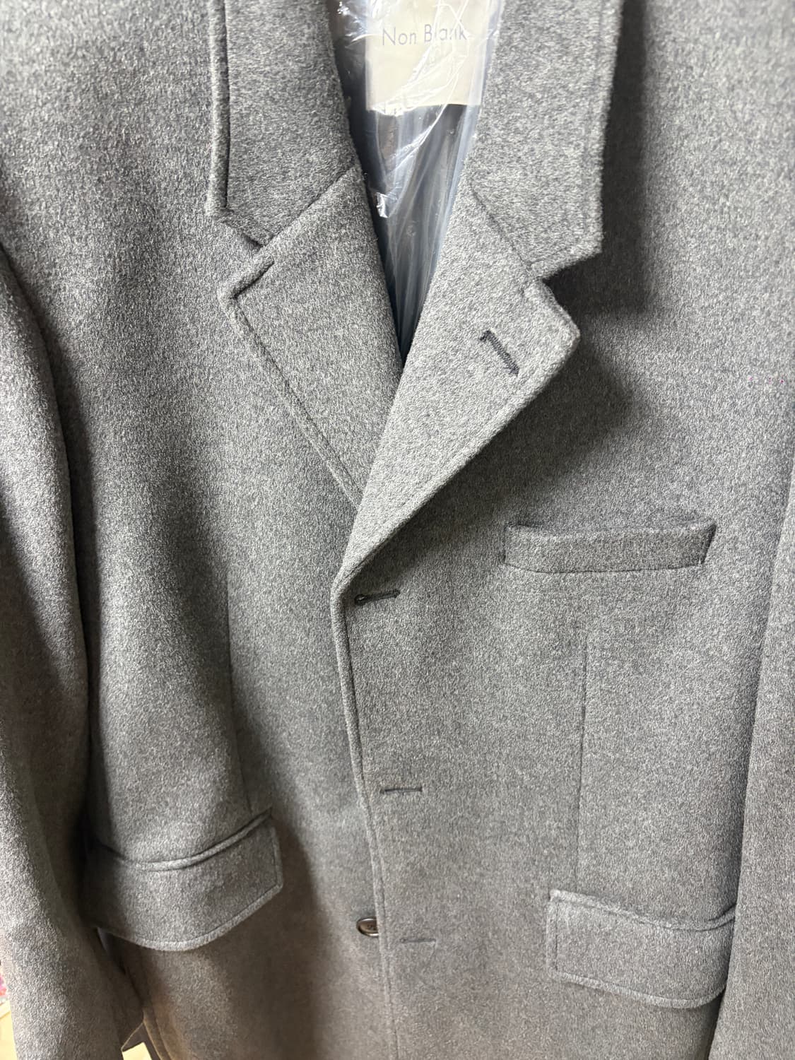 넌블랭크 3버튼 체스터필드 코트_MEDIUM GREY L사이즈 상품이미지4