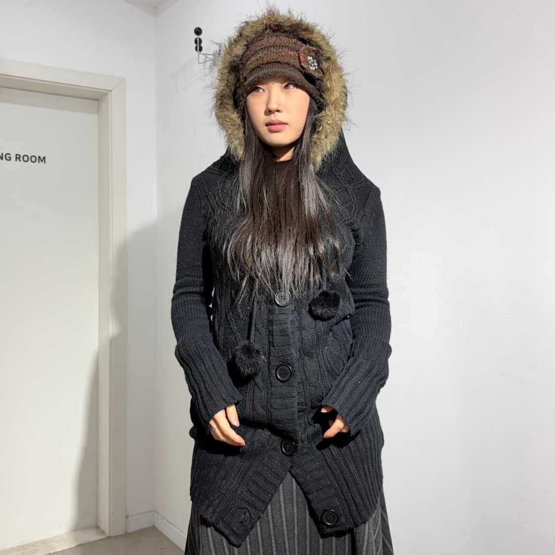 Recette A la mode 퍼 폼폼이 후드 니트 원피스 상품이미지2