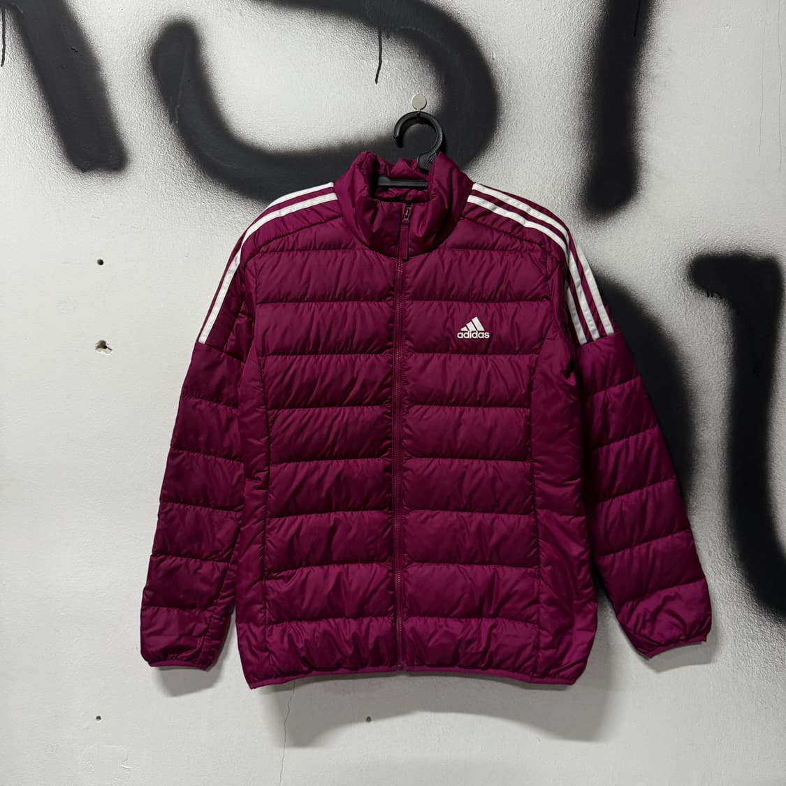 아디다스 라인 디테일 삼선 경량 패딩 상품이미지1