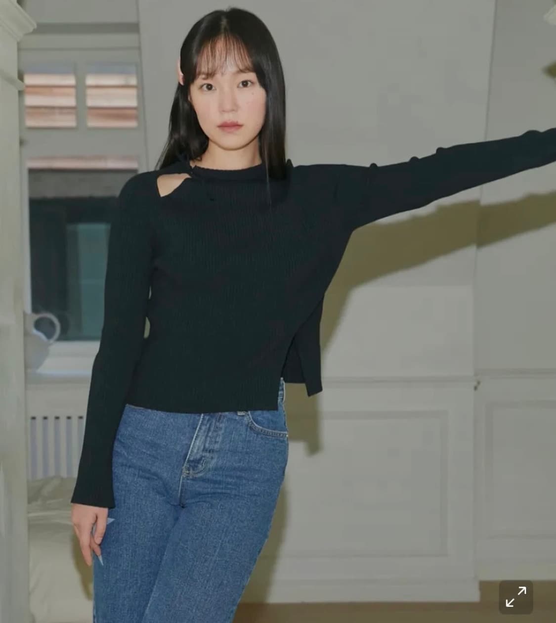 (단종) 마가린핑거스 컷아웃 리본 니트 블랙 Free 세미 오프숄더 상품이미지1