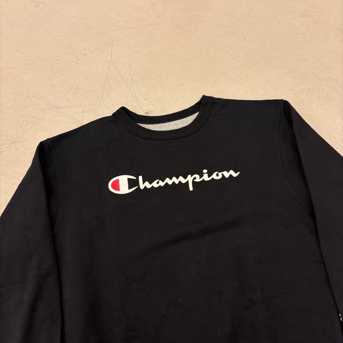 챔피온 빅로고 블랙 맨투맨 상품이미지2
