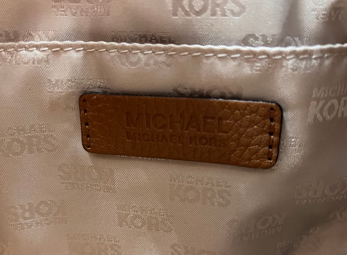 마이클 코어스 브라운 가죽 토트백 상품이미지4