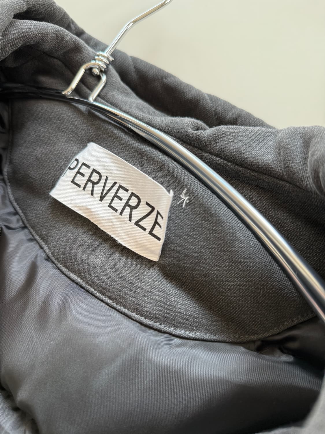 Perverze 퍼버즈 푸퍼 다운 자켓 상품이미지4