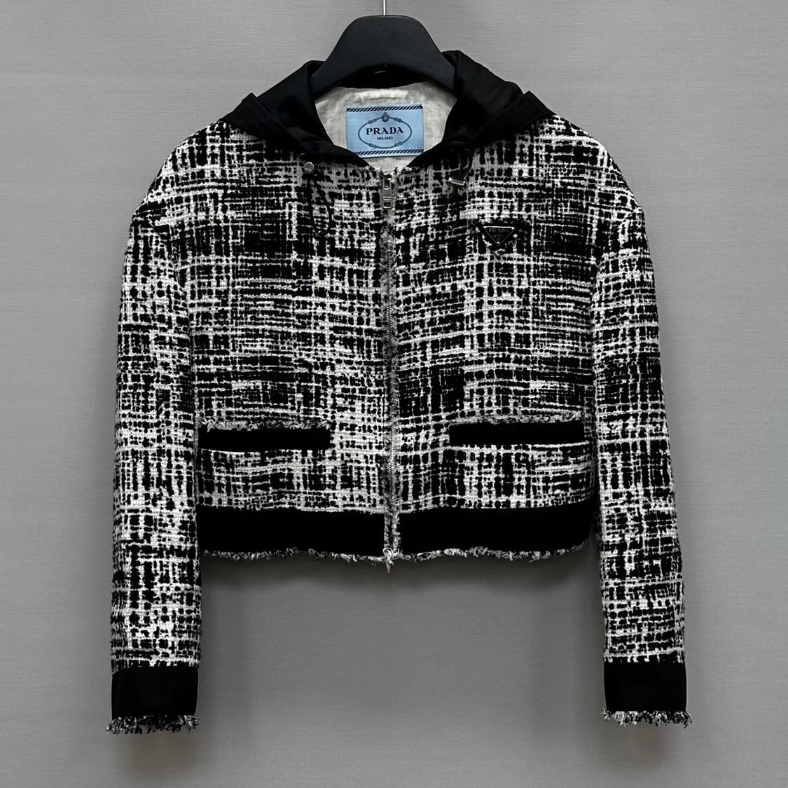 프라다 트위드 프론트 삼각로고 후드 자켓 ( 44~55 ) 상품이미지1
