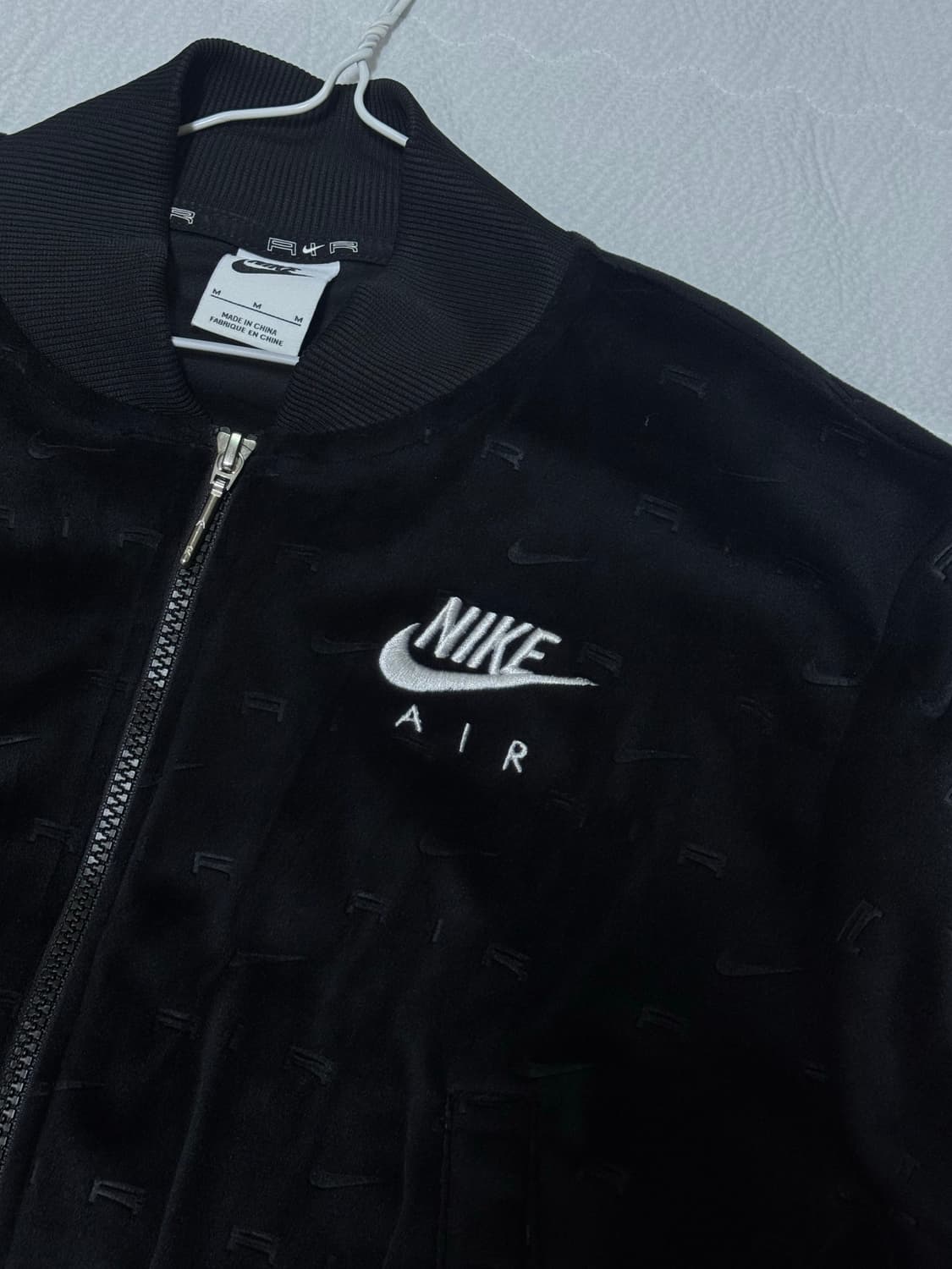 나이키 벨벳 크롭 집업 상품이미지2