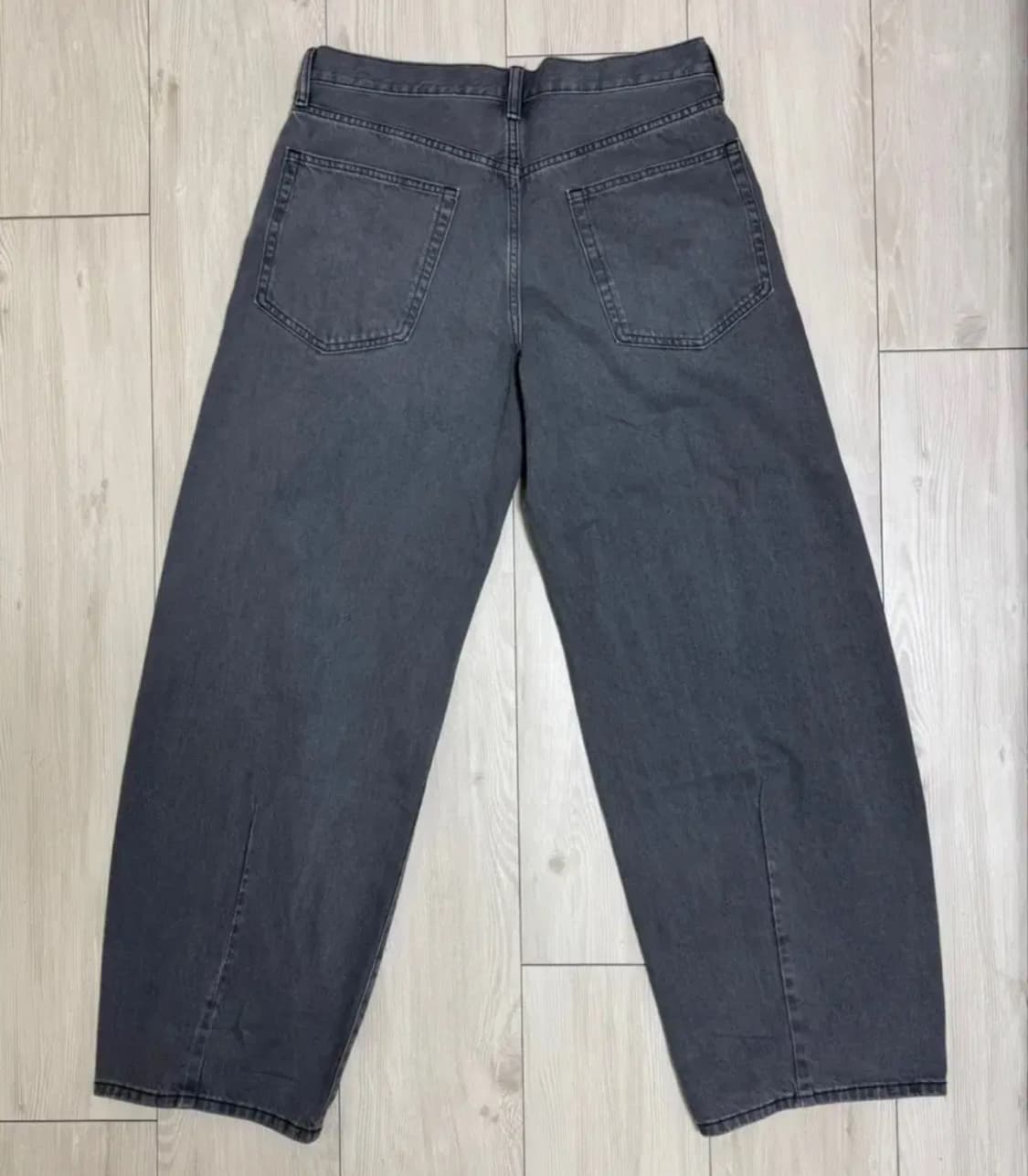 GU 흑청 벌룬핏 데님팬츠 상품이미지4