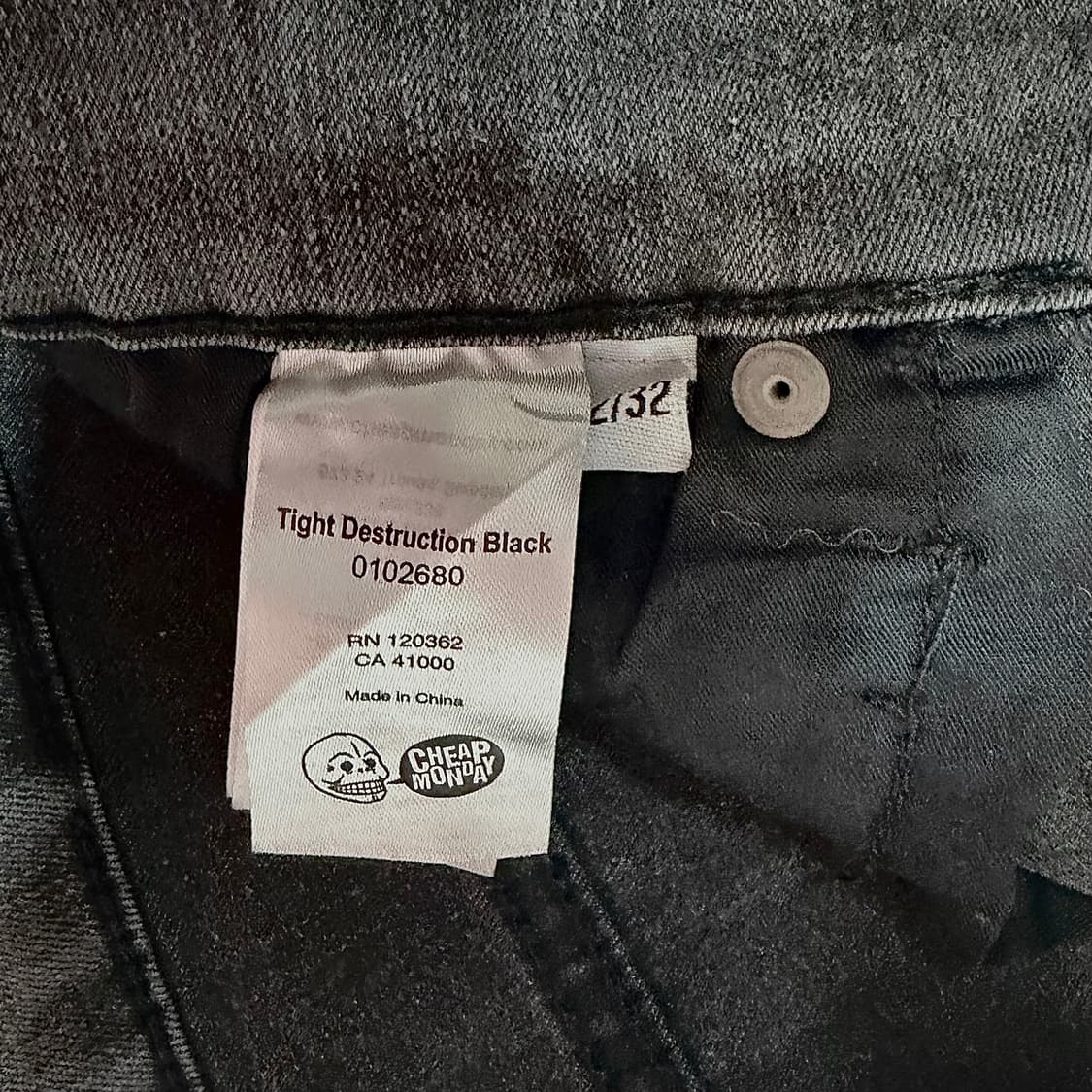 칩먼데이 데미지드 슬림 스트레이트 블랙진 (32) 상품이미지8