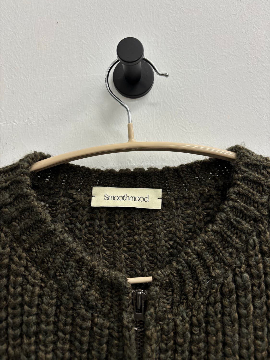 Smoothmood(스무드무드) 청키 크롭 니트 집업 상품이미지4