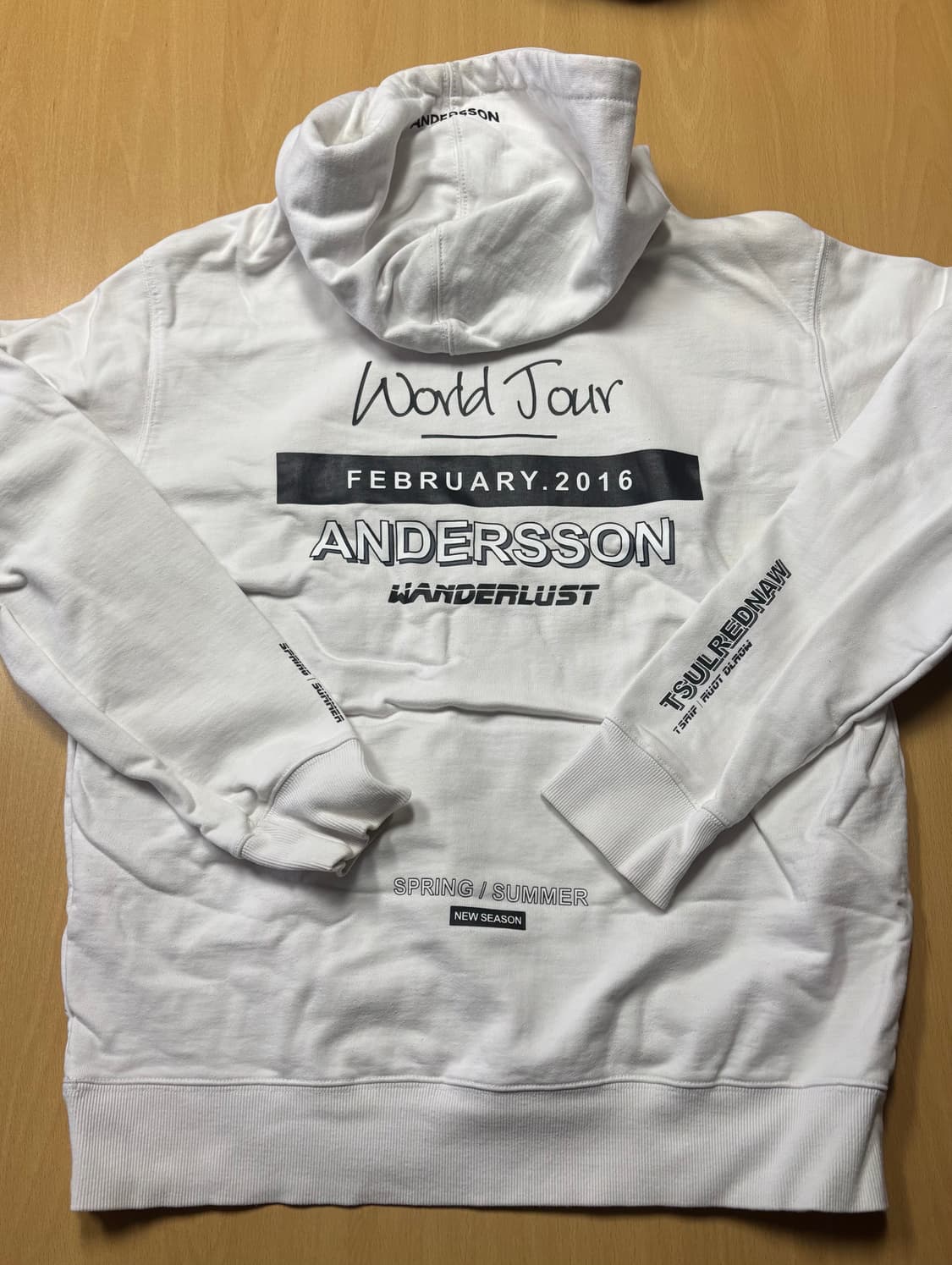 앤더슨 벨 Andersson bell 월드투어 후드티 상품이미지2
