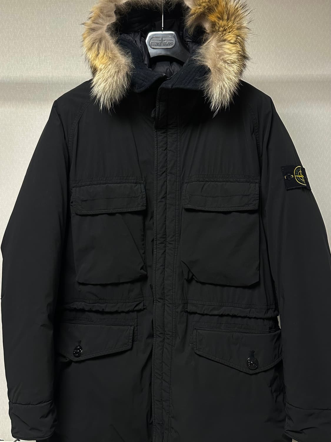 스톤아일랜드 무솔라 벨루어 퍼 패딩 L(105) 국내판 상품이미지1