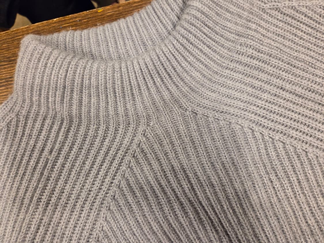 어나더오피스 모호크넥 니트 상품이미지9