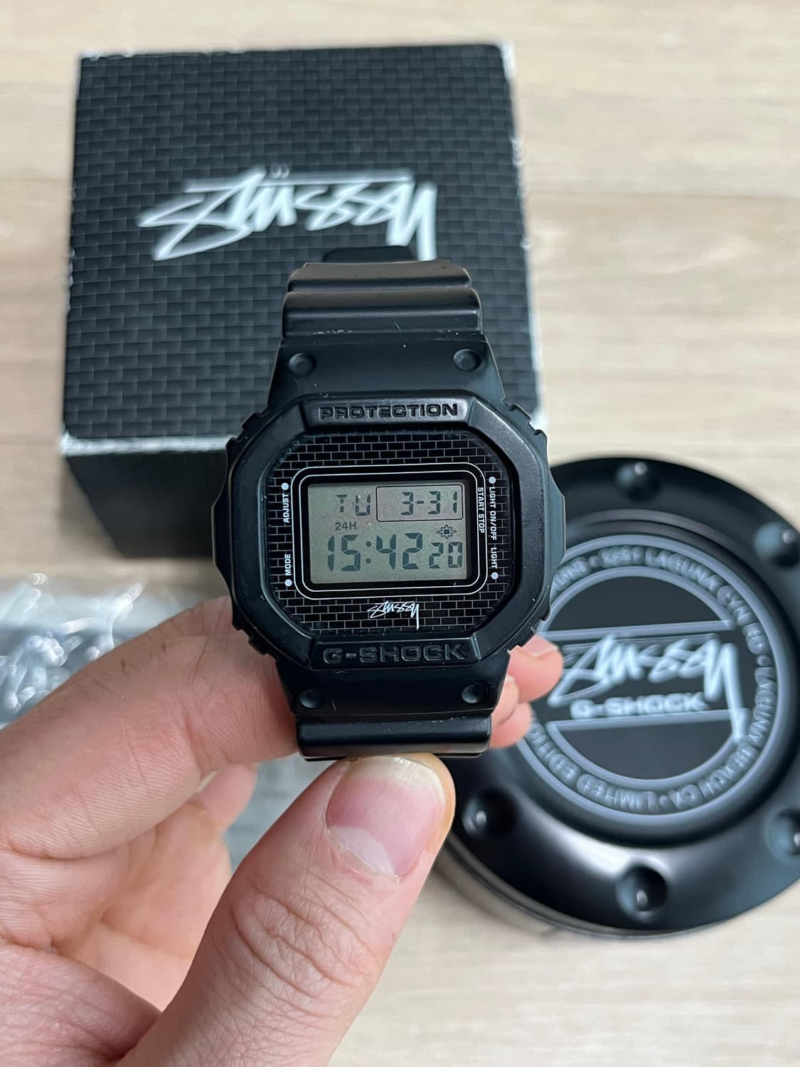 g-shock stussy dw5600 35주년 콜라보 상품이미지2