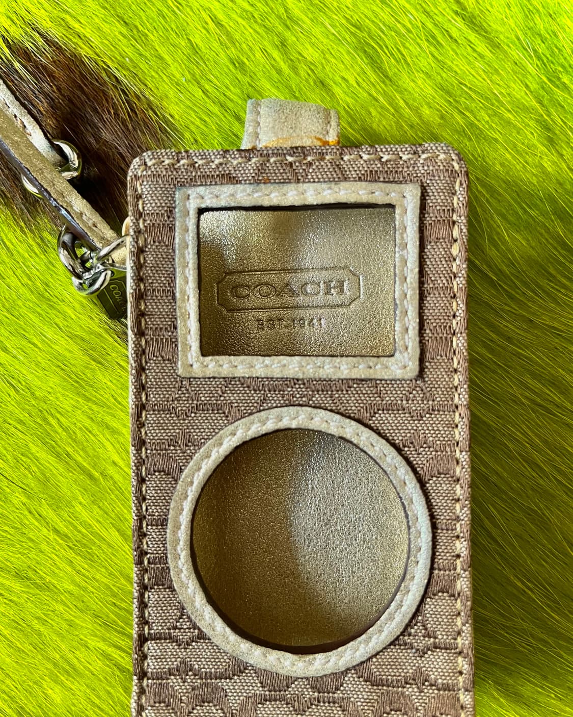 2000s Old COACH Archive MP3 Case Keyring 상품이미지5