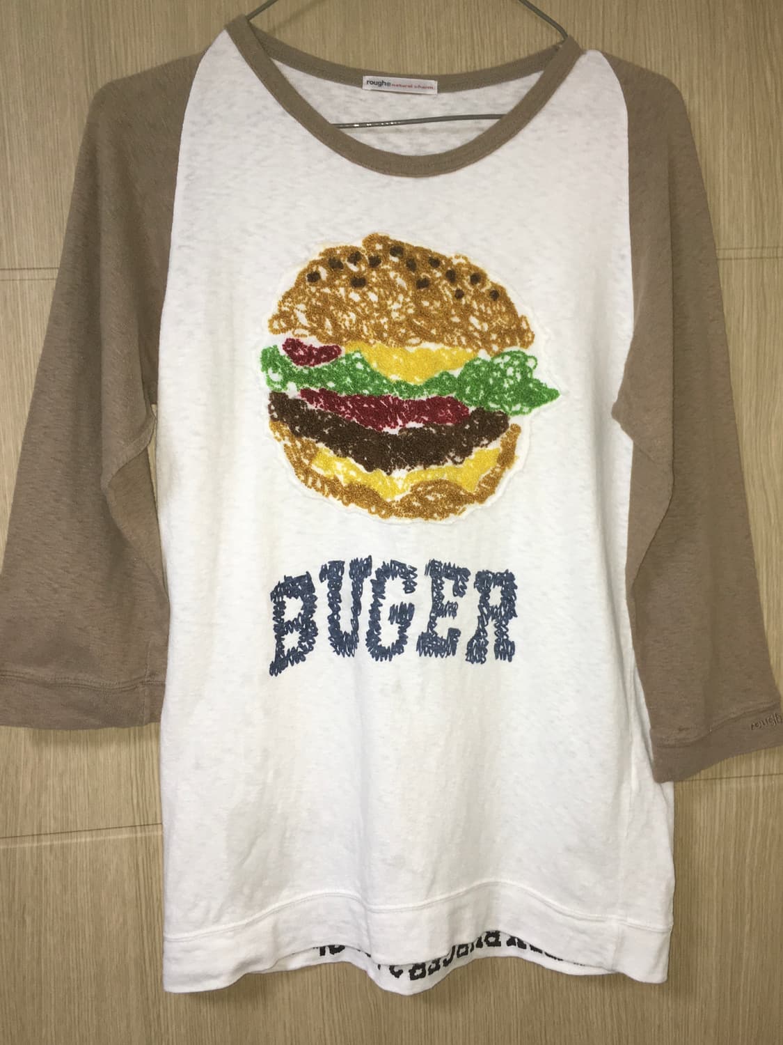 Burger needlework raglan t-shirt 상품이미지1