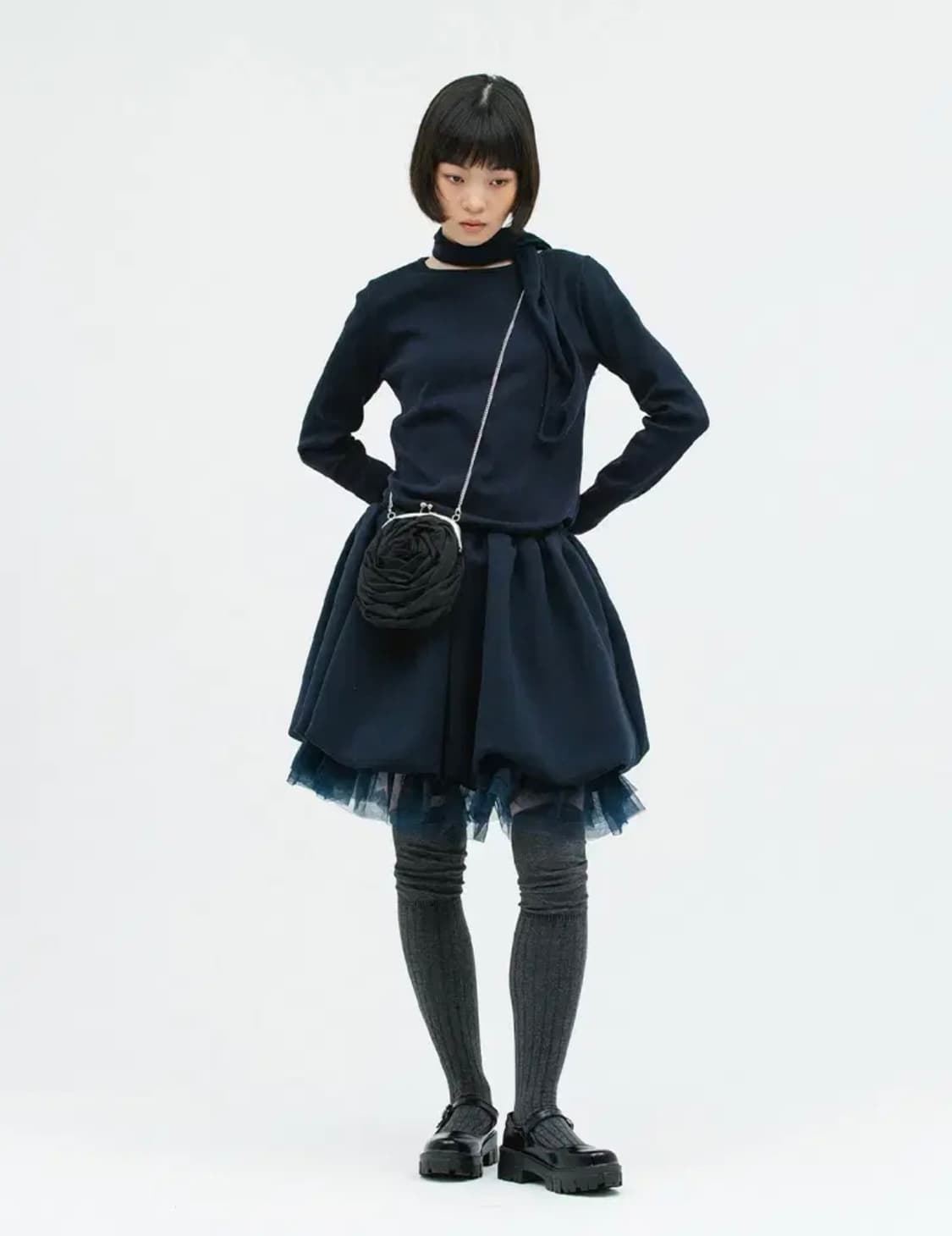 생긴스튜디오 jersey balloon shah skirt navy 상품이미지3