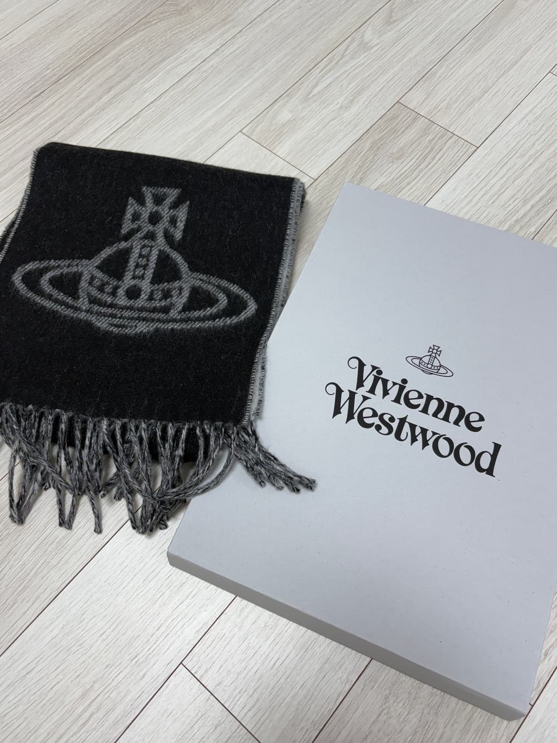 비비안웨스트우드 목도리 상품이미지1