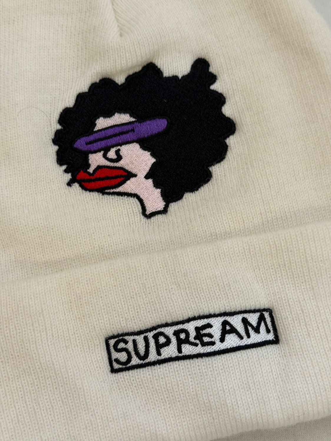 17FW 슈프림 X 곤즈 램 비니 화이트 상품이미지2