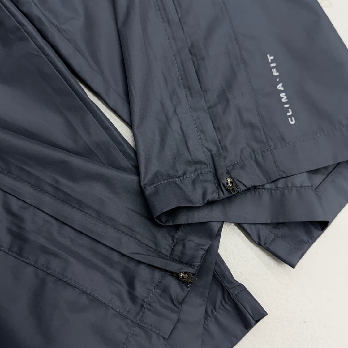 나이키 00s 스우시 올드스쿨 와이드 바람막이 트랙팬츠 상품이미지4