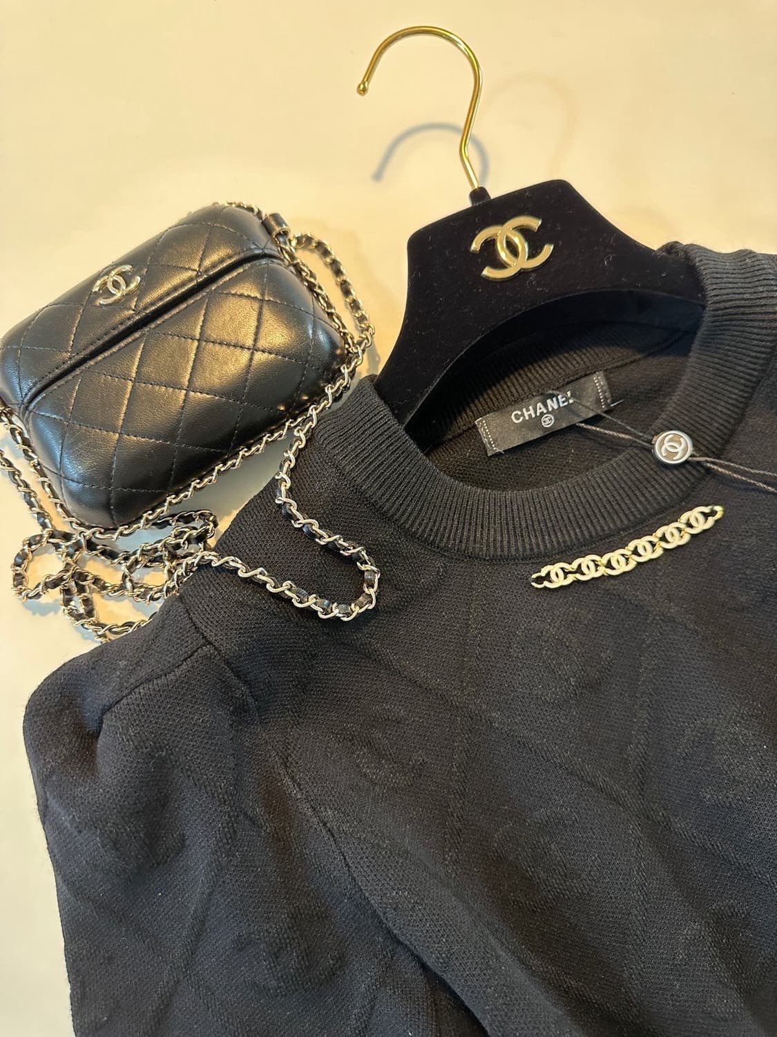 (새상품)샤넬장식니트 상품이미지5