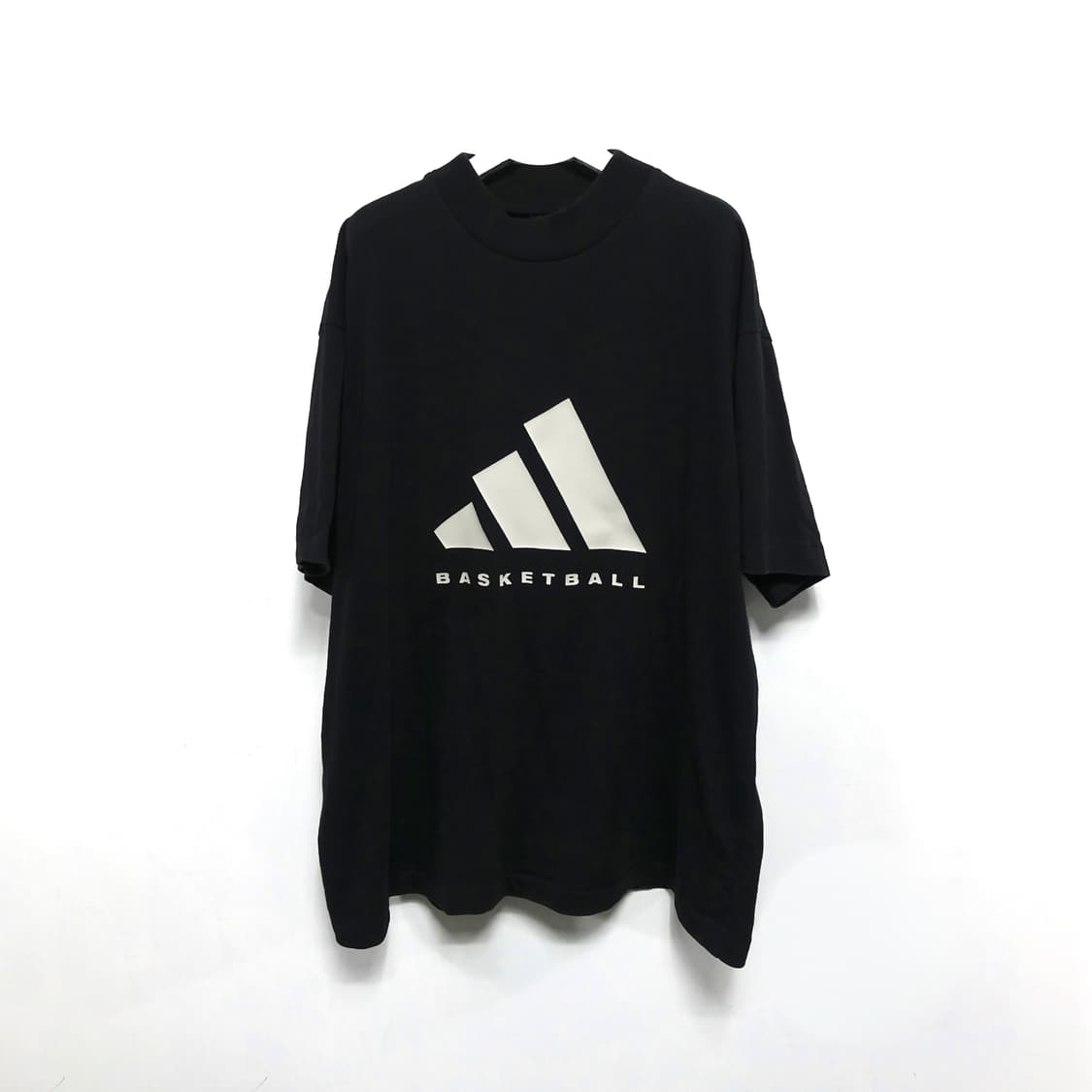 [XL] ADIDAS 바스켓볼 하프넥 오버사이즈 티셔츠 상품이미지1