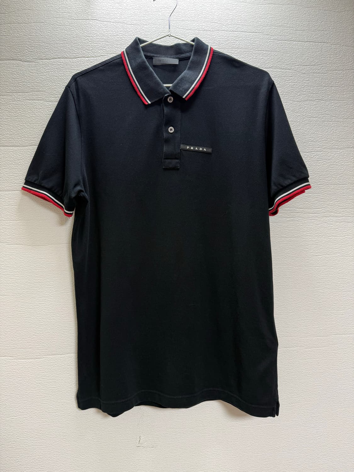 프라다 블랙 PK 반팔 티셔츠 상품이미지1
