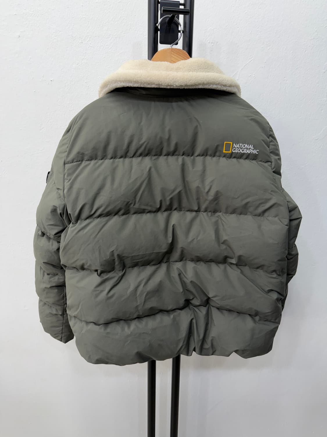 정품) 내셔널지오그래픽 여성 오버핏 양털패딩 XS 상품이미지5