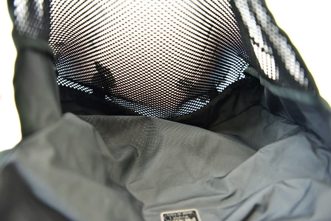 프라다 포코노 스포츠라인 메신저백 (정품) 상품이미지10