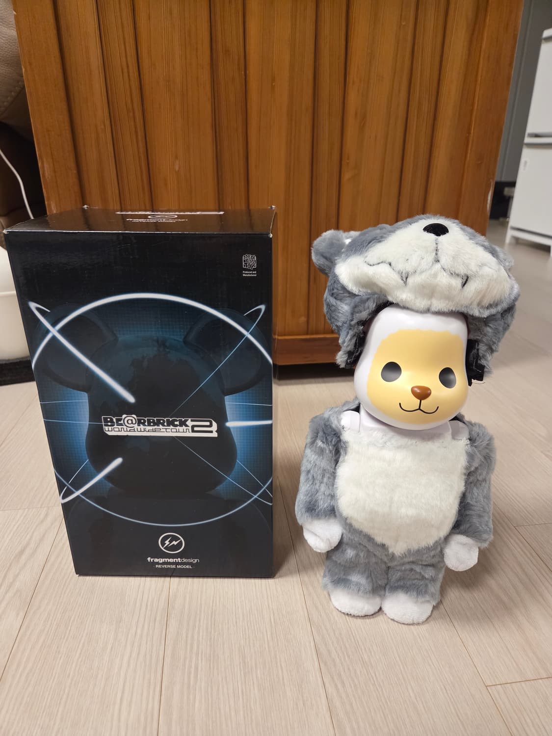 베어브릭 프라그먼트 늑대탈을쓴양 400% 상품이미지1