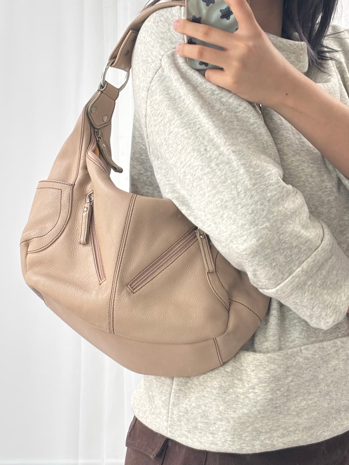 베이지 매니악 탑 핸들 숄더백 상품이미지9