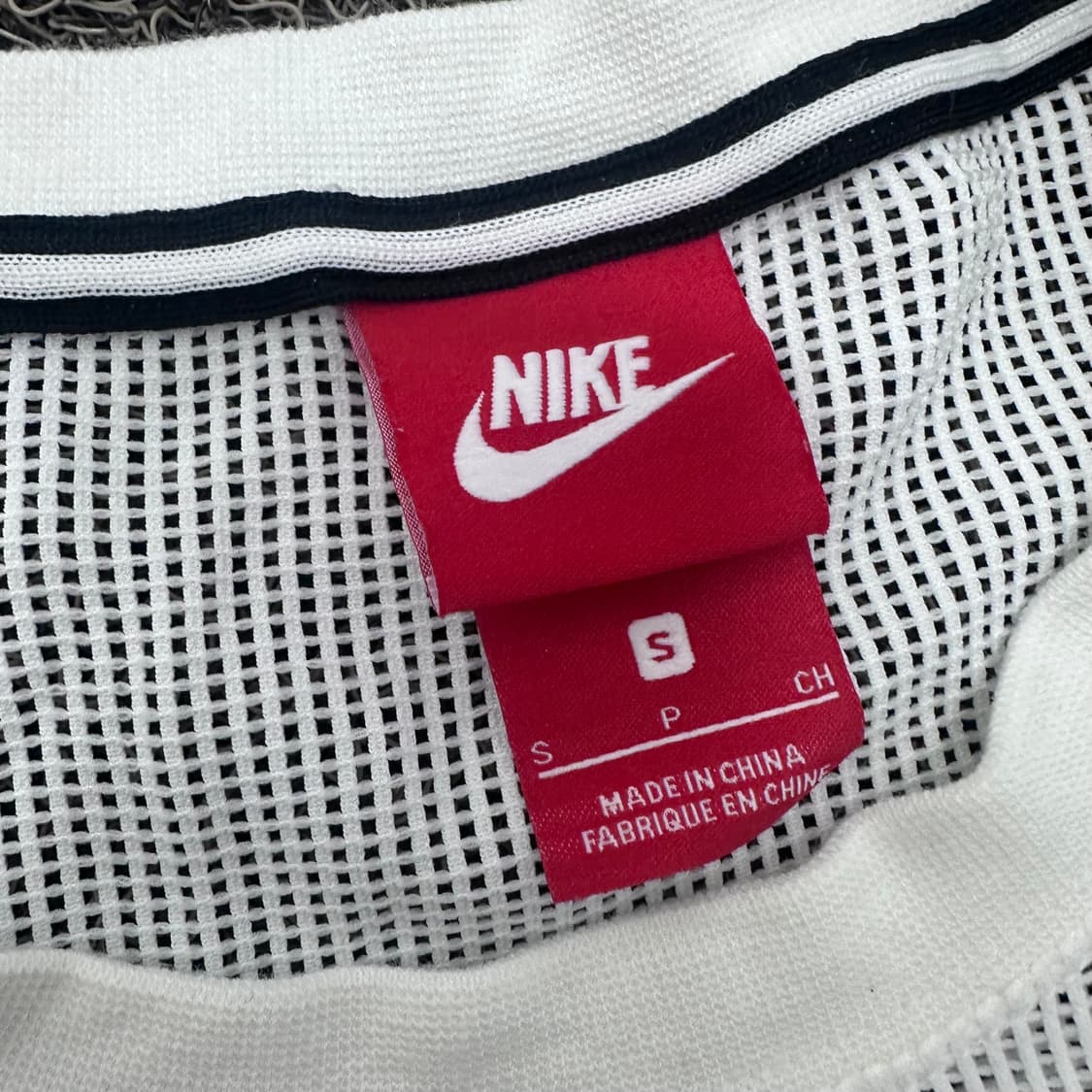 NIKE 나이키 메쉬 크롭 여성 반팔티셔츠 S 상품이미지3