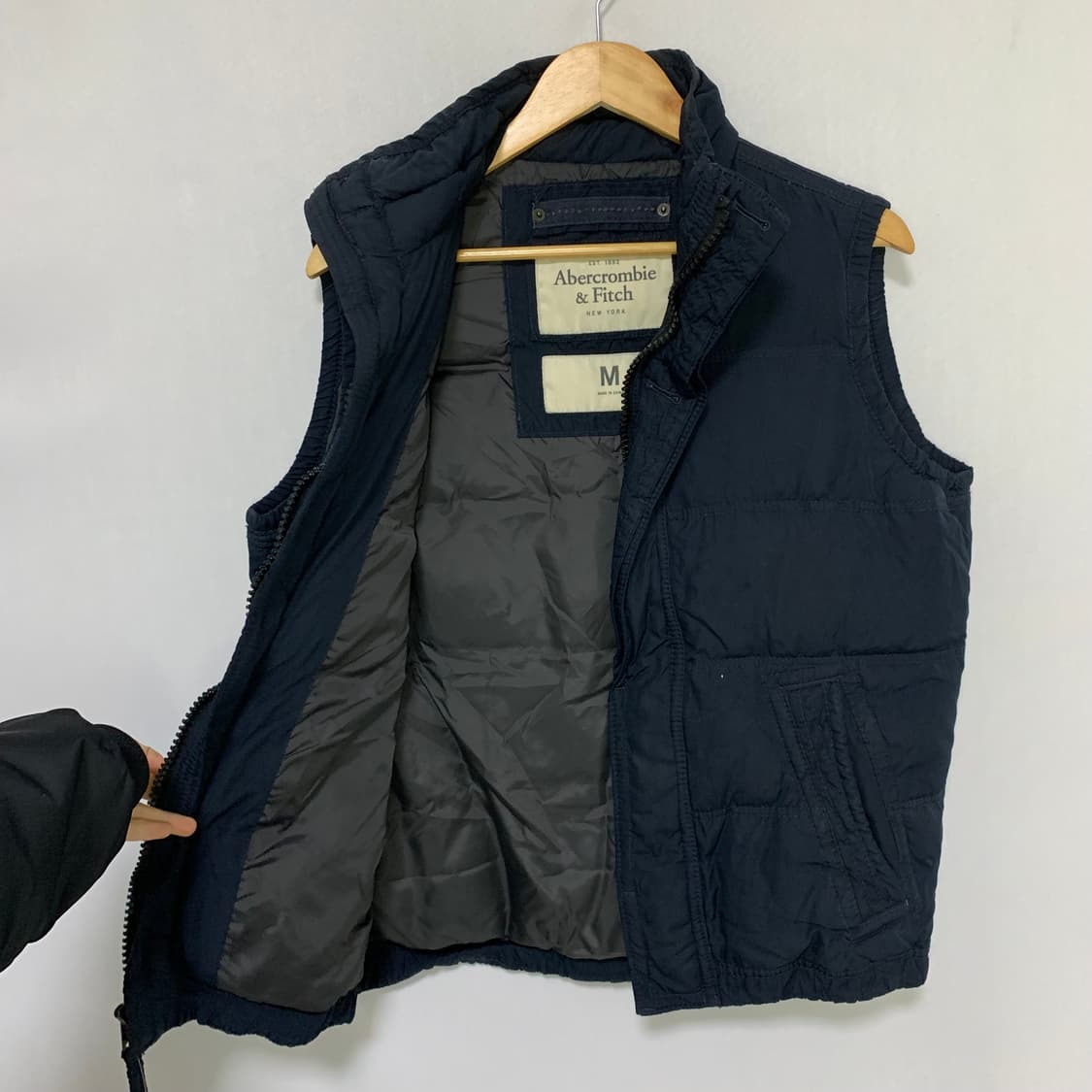 아베크롬비 버튼 집업 패딩 조끼 네이비 M 빈티지 상품이미지4