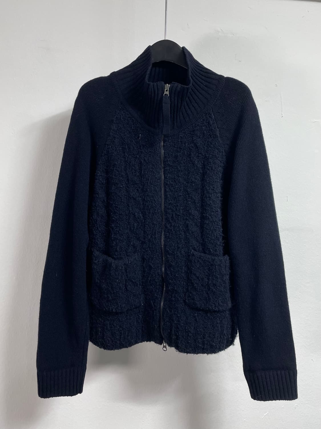  마뗑킴 빅로고 투웨이 울 니트집업 (on.388)   상품이미지3