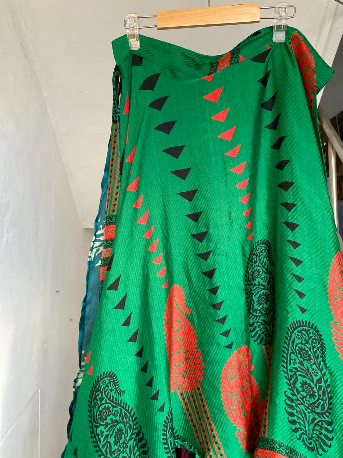 실크 프릴 레이어드 랩 스커트 상품이미지2