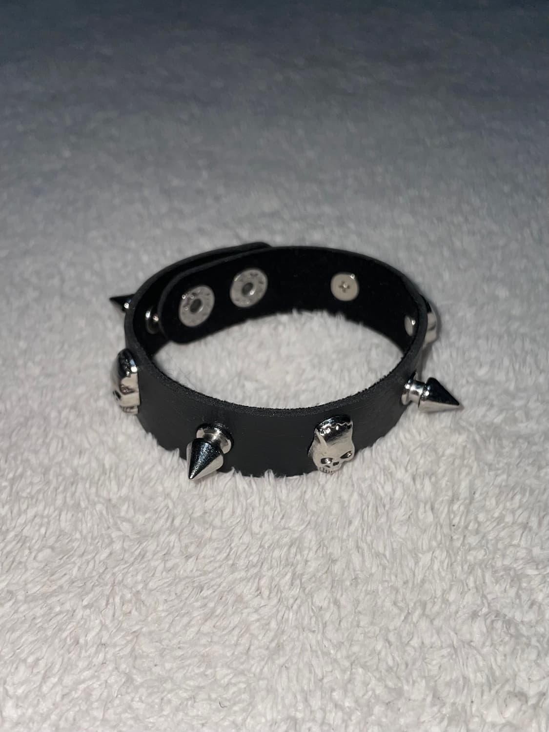 Skull stud bracelet 펑크 해골 스터드 팔찌 상품이미지1