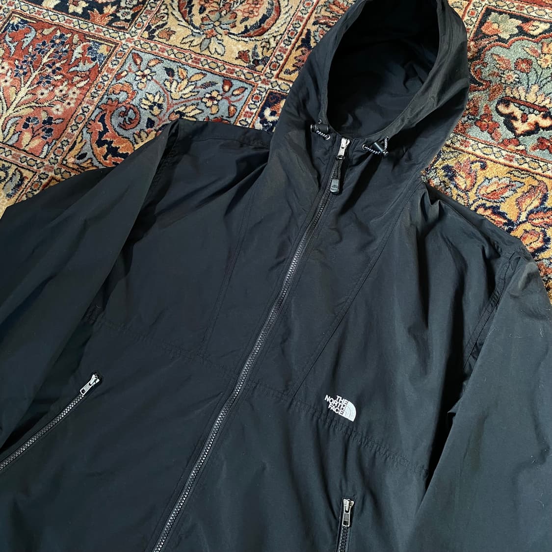 🌊TNF middle logo windbreaker 상품이미지3