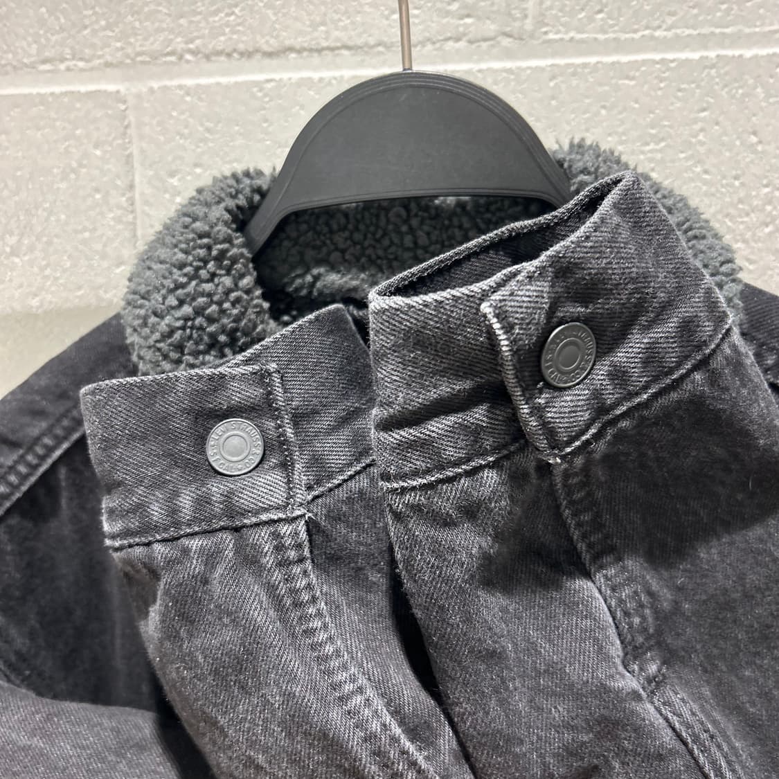 Levis Sherpa Black Denim Jacket 상품이미지8