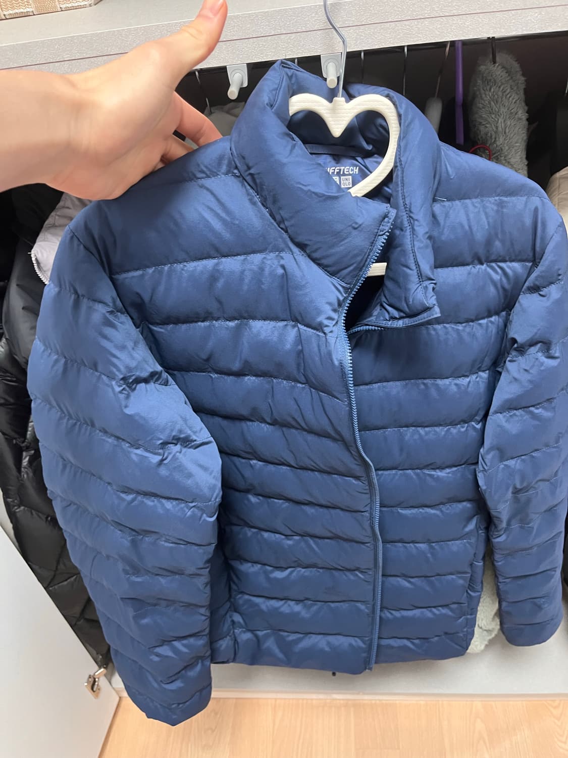 유니클로 퍼프테크 경량패딩 상품이미지2