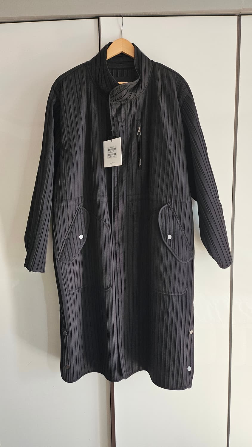 가넷옴므(GARNET HOMME) 블랙 주름 퀼팅 패디드 트렌치 코트  상품이미지1