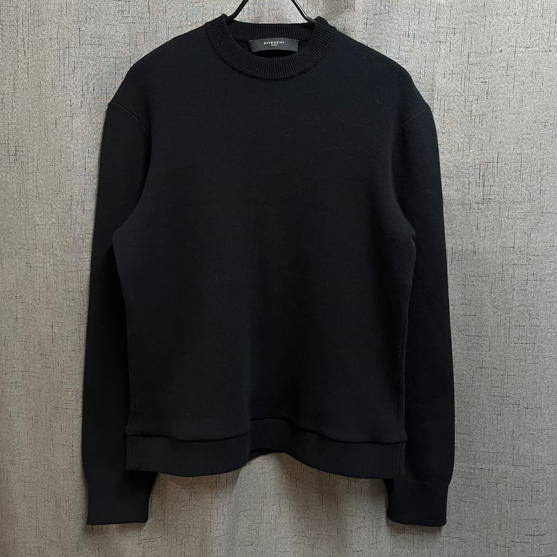 (매장판) 지방시 100% 모(울) 크루넥 긴팔 니트 90 상품이미지1