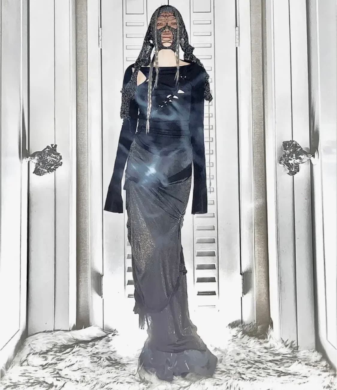 메조쿤스트 컷아웃 슬리브티 블랙  //보헤미안서울낫노잉오호스미스치프 상품이미지2