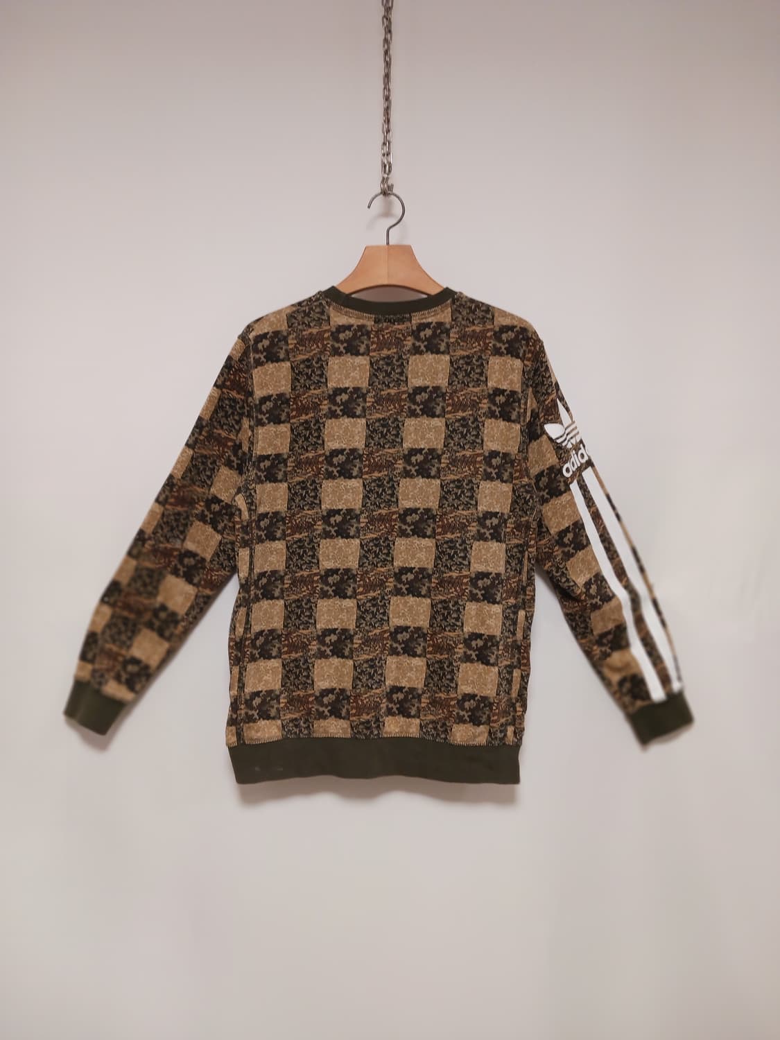 아디다스 카모 맨투맨 상품이미지5