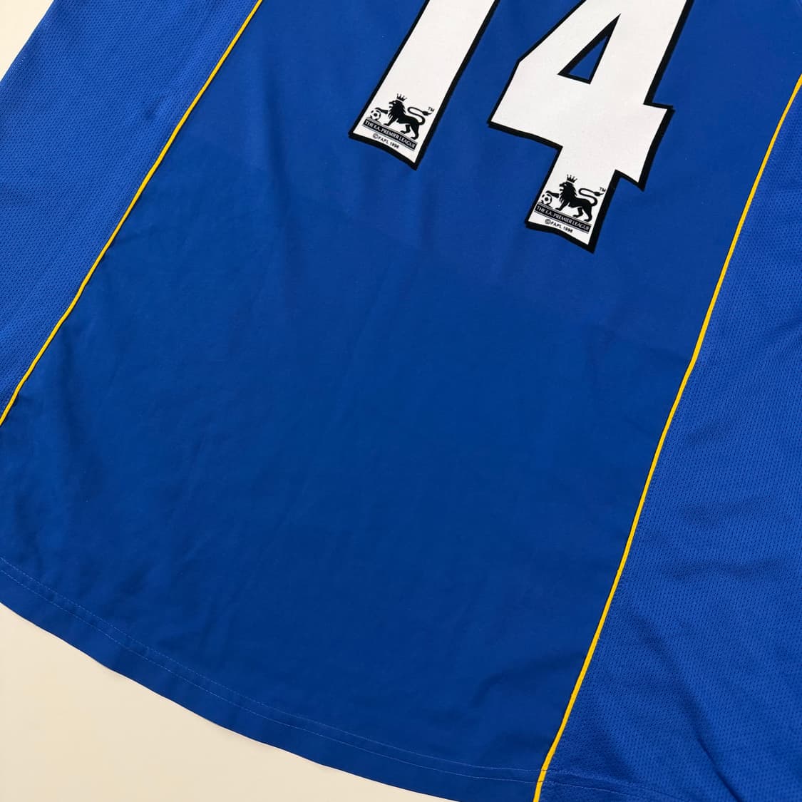 04-05 아스알 어웨이 앙리 유니폼 상품이미지3