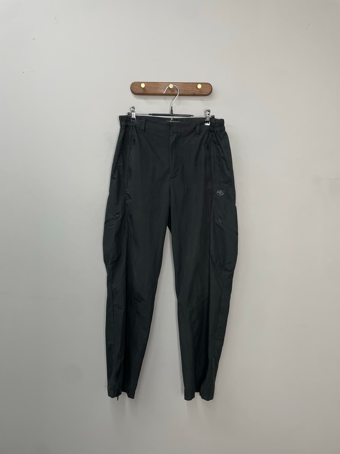 산산기어 23ss 블랙 카고 팬츠 H990 상품이미지2
